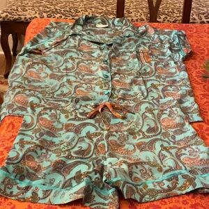 Beautiful, nev worn, Rahab’s Rope Silky PJ’S.  Size M/L.  Generous fit.  Lovely